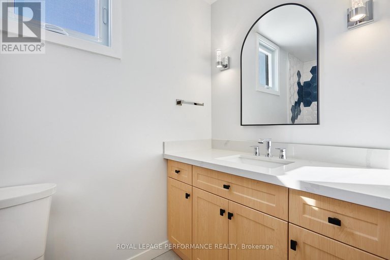 29424885/2722-wyldewood-street/emerald-woodssawmill-creek/ottawa/ontario/K1T2R9_28