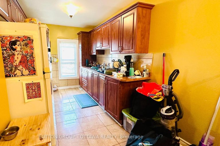 28757381/139-eccles-street/west-centre-town/ottawa/ontario/K1R6S7_19