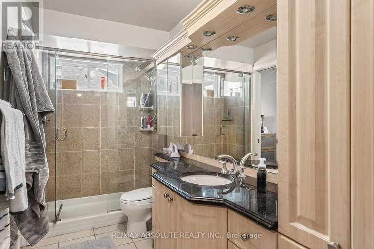 29441794/1475-deavy-way/bilberry-creekqueenswood-heights/ottawa/ontario/K1E2W7_32