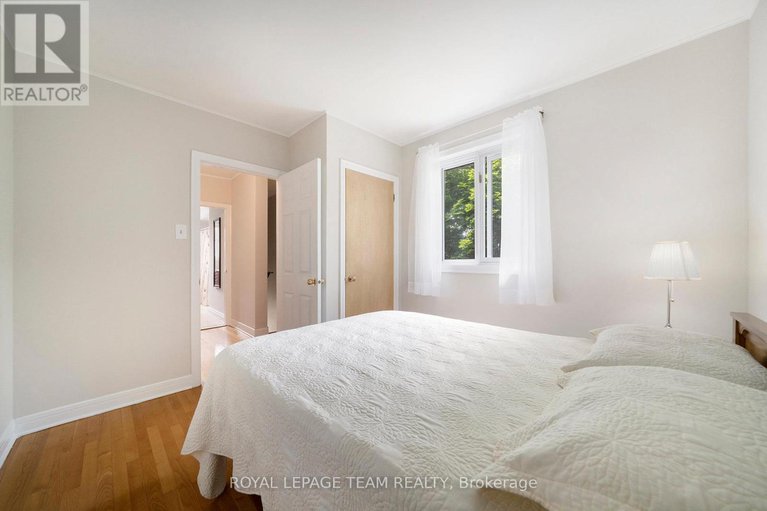 28567254/367-ravenhill-avenue/mckellarhighland/ottawa/ontario/K2A0J5_23