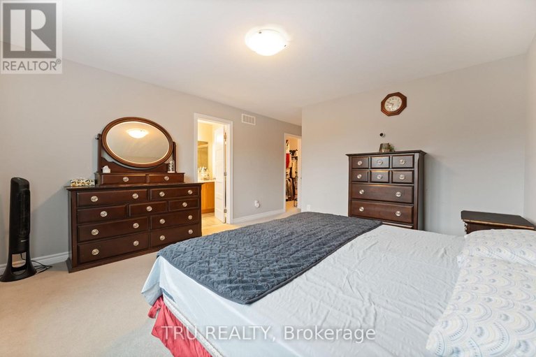 29458298/4031-kelly-farm-drive/blossom-parkkemp-parkfindlay-creek/ottawa/ontario/K1T0R6_22