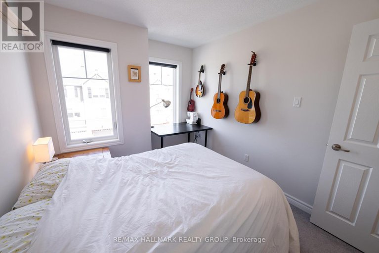 28835804/106-gelderland-private/emerald-meadowstrailwest/ottawa/ontario/K2V0H8_30