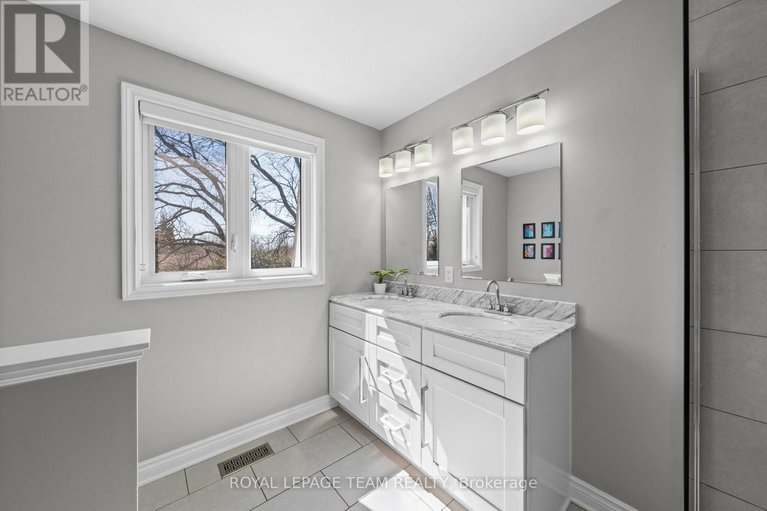 29662384/1081-boucher-crescent/manotick-south-to-roger-stevens/ottawa/ontario/K4M1B3_26