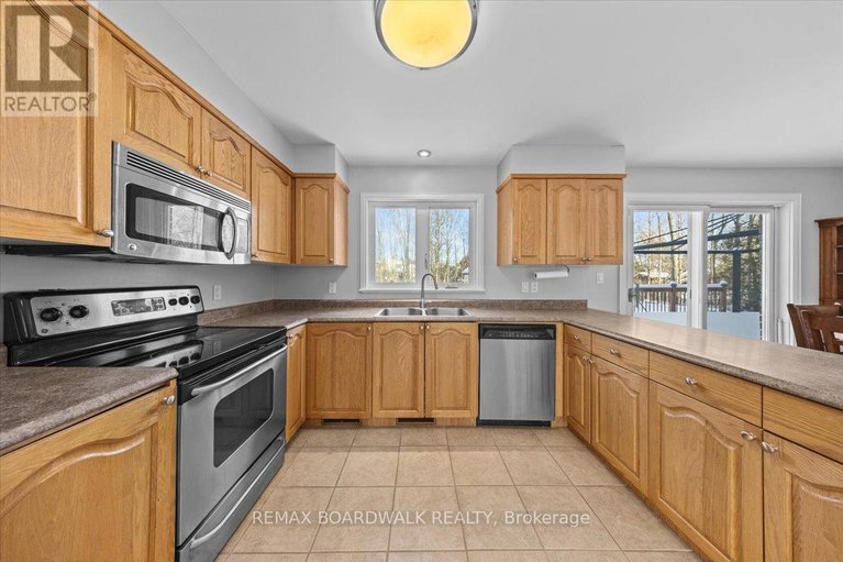 29619262/7089-bush-drive/greely/ottawa/ontario/K4P1M8_9