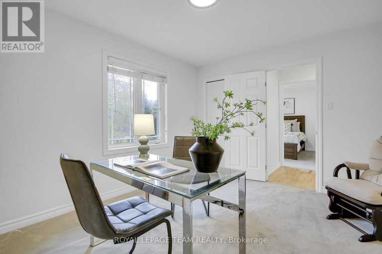 28297086/5719-stuewe-drive/manotick-east-to-manotick-station/ottawa/ontario/K4M1L2_26
