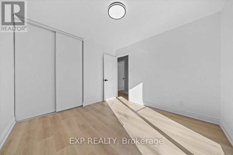 29178541/290-elderberry-terrace/chatelaine-village/ottawa/ontario/K1E1Z1_20