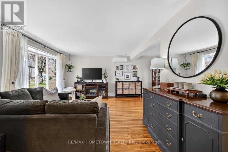 29665630/315-mcauley-road/prescott/prescott/ontario/K0E1T0_7