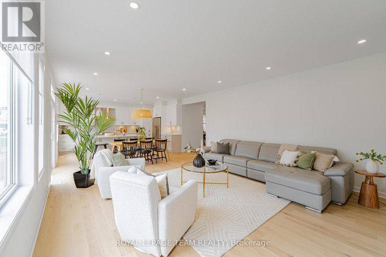 28698109/2055-wanderer-avenue/mahogany-community/ottawa/ontario/K4M0W9_21