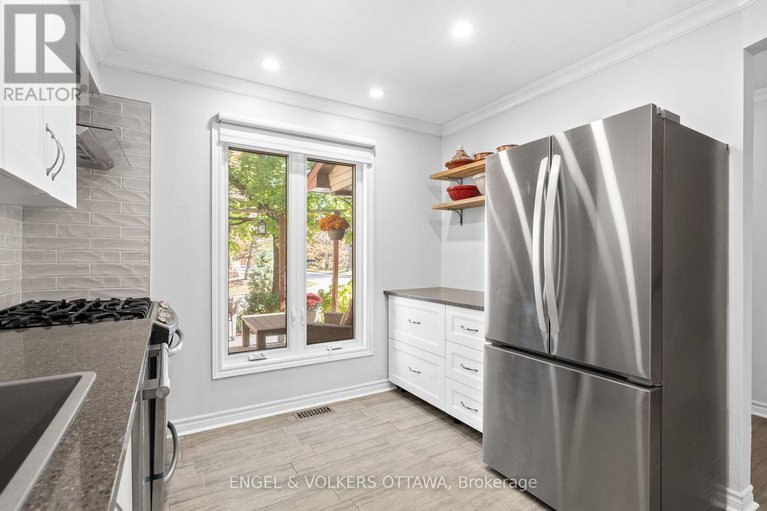 29006192/1540-mimosa-avenue/riverview-park/ottawa/ontario/K1G4C9_8