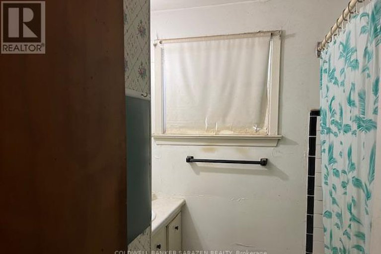 28956687/1274-woodroffe-avenue/kenson-park/ottawa/ontario/K2C2T6_4