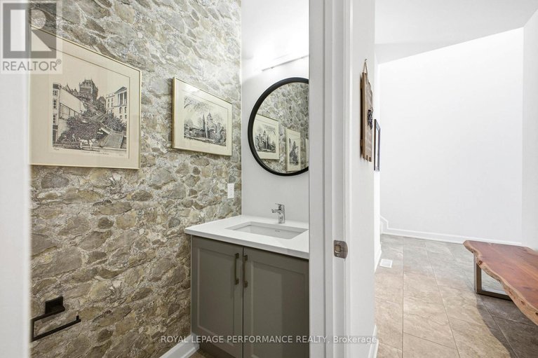 29401297/934-chablis-crescent/embrun/russell/ontario/K0A1W0_5