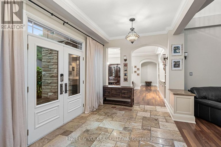 28466123/5800-queenscourt-crescent/manotick-east-to-manotick-station/ottawa/ontario/K4M1K3_4