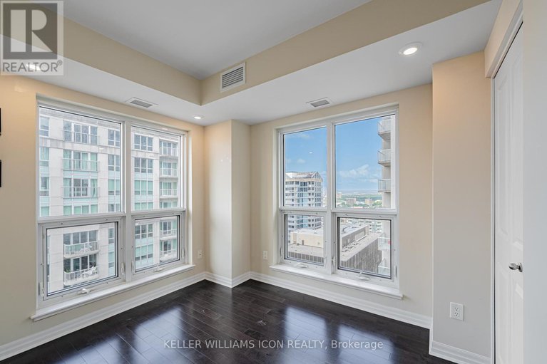 28671407/2209-195-besserer-street/sandy-hill/ottawa/ontario/K1N0B6_13