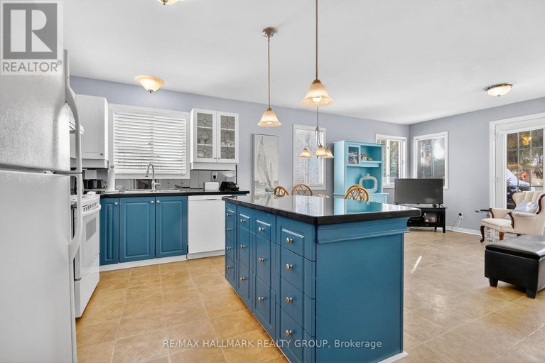 29403053/52-bramblewood-crescent/bridlewood/ottawa/ontario/K1T3G2_14