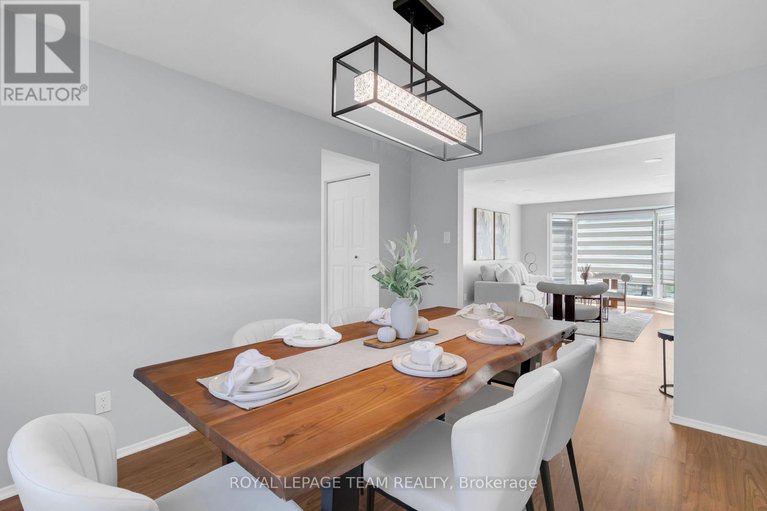 28858283/2-brookhaven-court/leslie-park/ottawa/ontario/K2H9E3_12