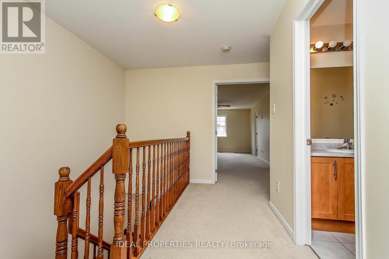 28714023/565-pepperville-crescent-n/emerald-meadowstrailwest/ottawa/ontario/K2M0E6_15
