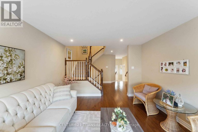 28333580/812-ashenvale-way/avalon-east/ottawa/ontario/K4A0R3_9
