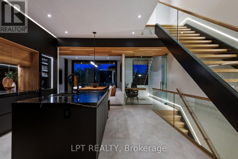 28352170/322-perrier-avenue/vanier/ottawa/ontario/K1L5C7_2
