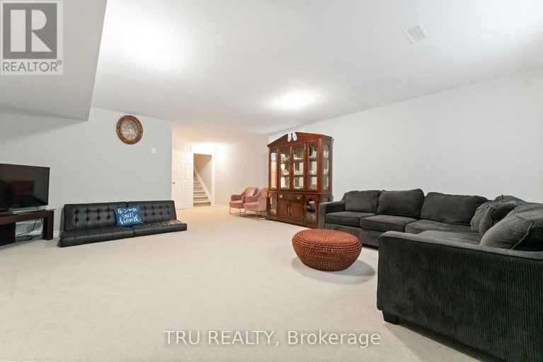 29458298/4031-kelly-farm-drive/blossom-parkkemp-parkfindlay-creek/ottawa/ontario/K1T0R6_39