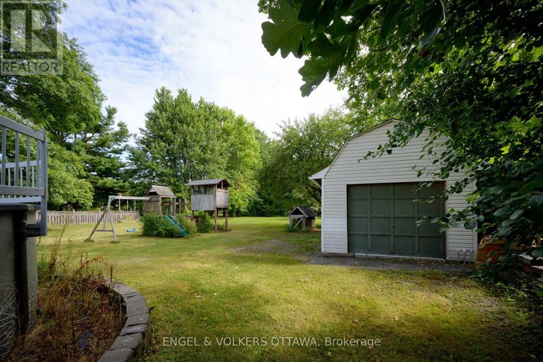 28821513/6258-richmond-road/south-of-fallowfield-road/ottawa/ontario/K0A2Z0_49