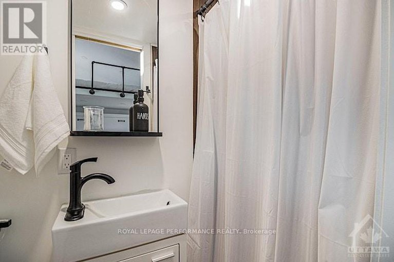 27303768/861-du-golf-road/hammond-hill/hammond/ontario/K0A2A0_17