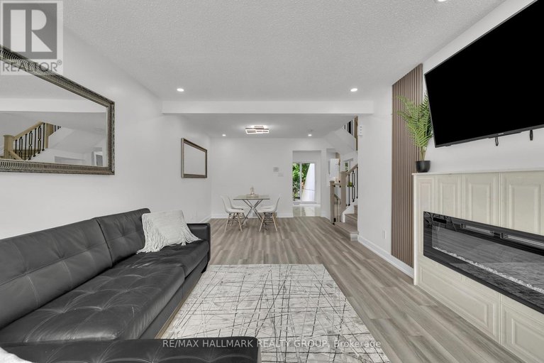 28594235/213-booth-street/west-centre-town/ottawa/ontario/K1R7V4_8