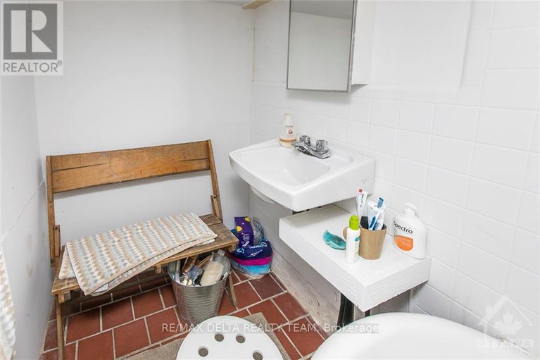 29117353/27-perkins-street/west-centre-town/ottawa/ontario/K1R7G4_11