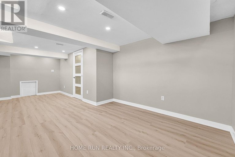 29593960/1259-meadowlands-drive-e/city-viewskylinefisher-heightsparkwood-hills/ottawa/ontario/K2E6K4_38