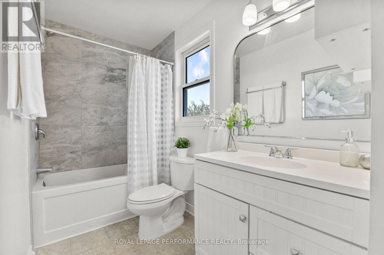 28734701/2768-wyldewood-street/emerald-woodssawmill-creek/ottawa/ontario/K1T2S4_12