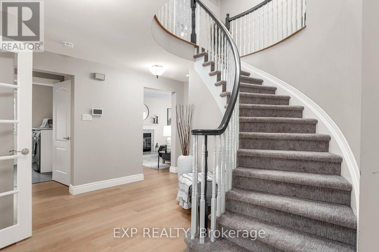 28330540/1822-thornecrest-street/chapel-hill/ottawa/ontario/K1C6K9_3