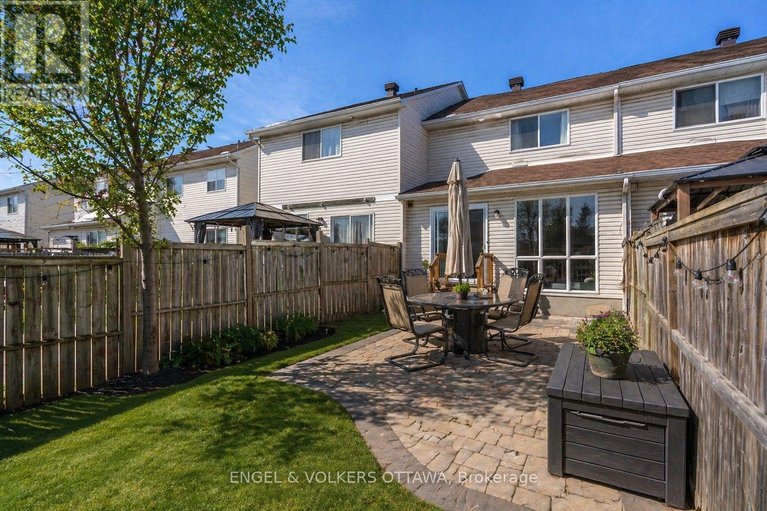 29678244/783-nesting-way/fallingbrookgardenway-south/ottawa/ontario/K4A3X6_27