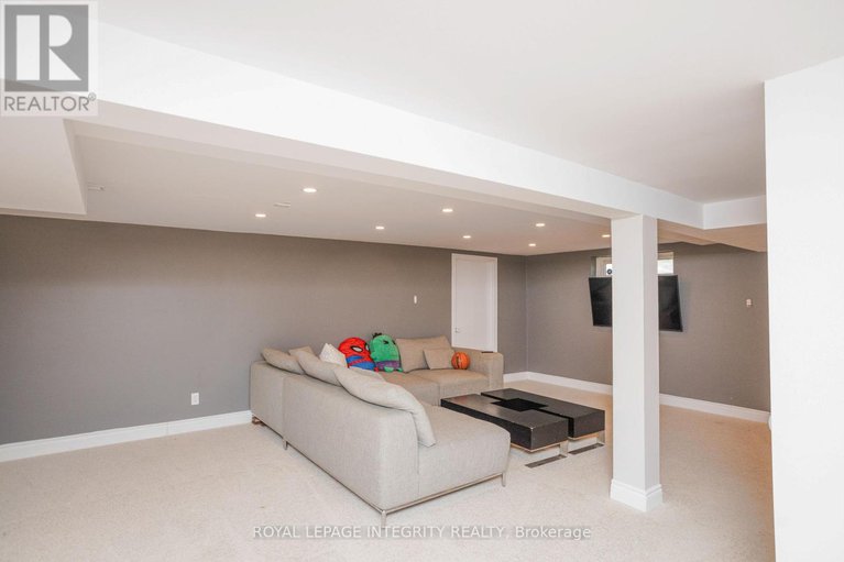 28979625/1055-plante-drive/hunt-clubwestern-community/ottawa/ontario/K1V9E5_27