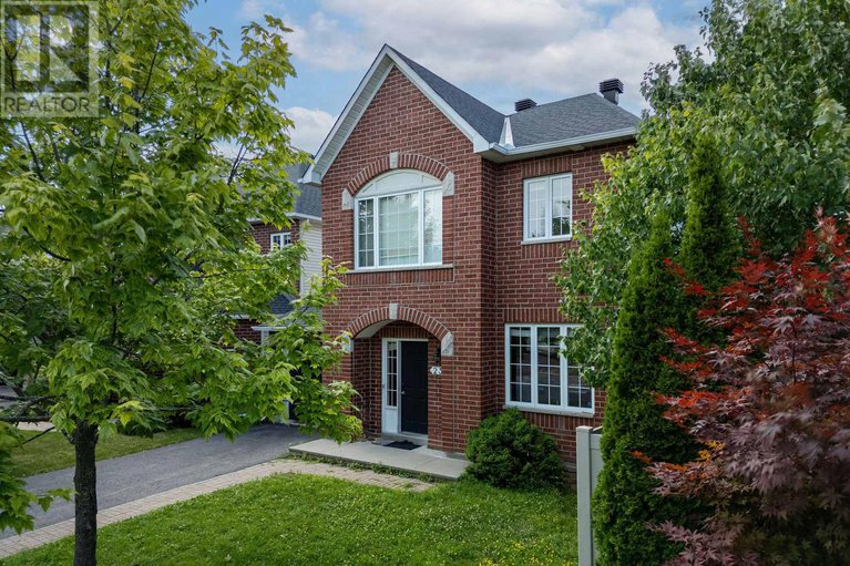 29269592/2316-longwater-street/orleans-village/ottawa/ontario/K1W1K7_1