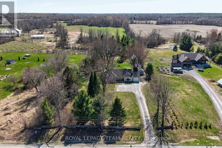 29678409/2377-ramsay-con-7b-avenue-s/mississippi-mills-ramsay-twp/mississippi-mills/ontario/K0A1A0_28