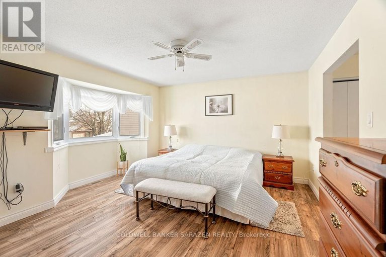 29282717/1040-karsh-drive/hunt-club-park/ottawa/ontario/K1G4M9_47