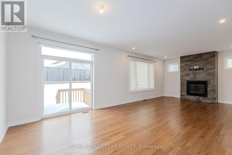 29446143/608-enclave-lane/town-of-rockland/clarence-rockland/ontario/K4K0M8_40