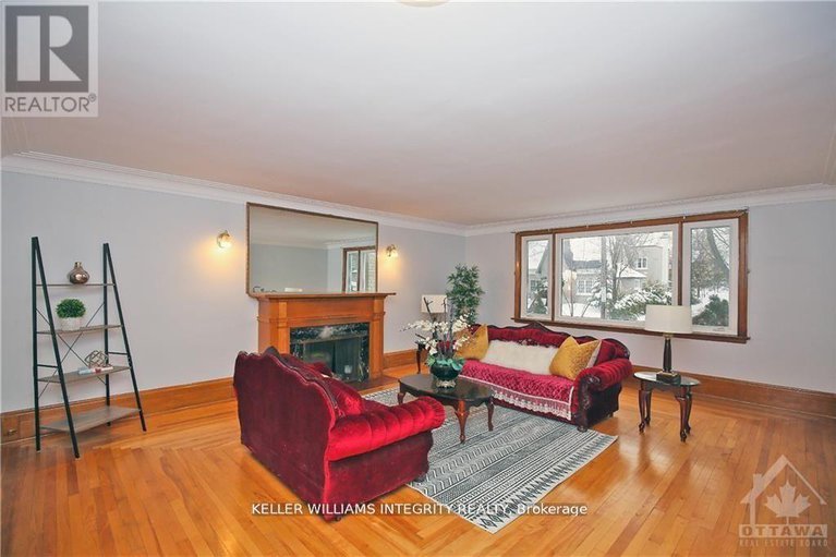 28436657/39-goulburn-avenue/sandy-hill/ottawa/ontario/K1N8C7_5