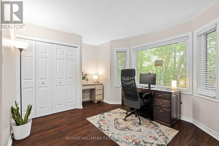 28457131/1340-guthrie-street/leslie-park/ottawa/ontario/K2H1G8_28