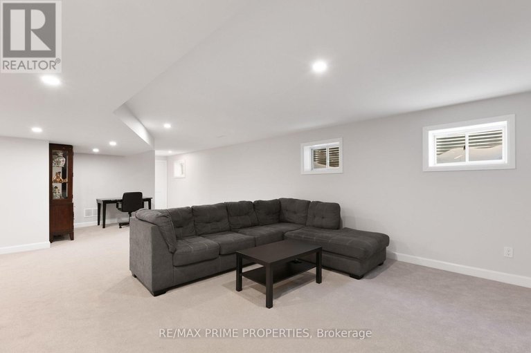 29411755/820-mercier-crescent/orleans-village/ottawa/ontario/K1W0N6_34