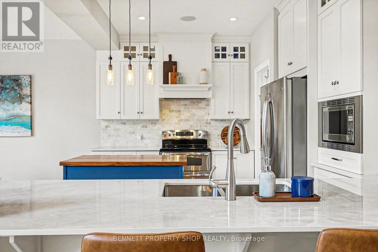 29575537/146-tapadero-avenue/emerald-meadowstrailwest/ottawa/ontario/K2V0A7_9