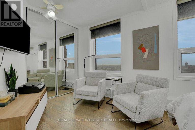 29407327/1512-665-bathgate-drive/carson-meadows/ottawa/ontario/K1K3Y4_17