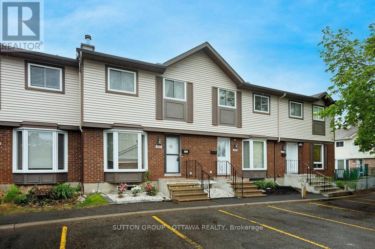 28553457/1951-greenvale-lane/chateauneuf/ottawa/ontario/K1C6E2_1