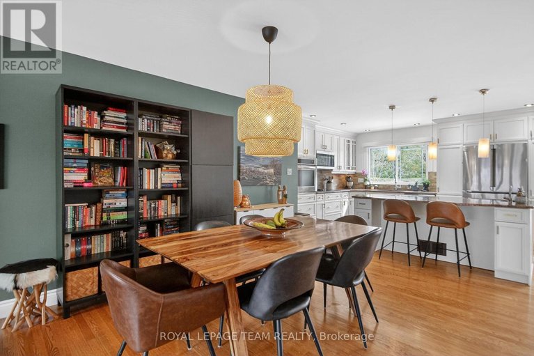 29456628/998-harkness-avenue-avenue/riverside-park/ottawa/ontario/K1V6P2_7