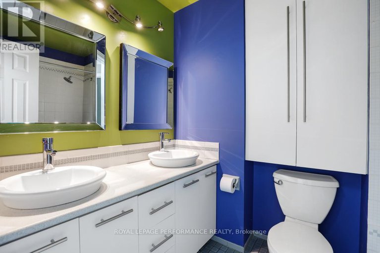28821166/304-100-bruyere-street/lower-townbyward-market/ottawa/ontario/K1N5C6_28