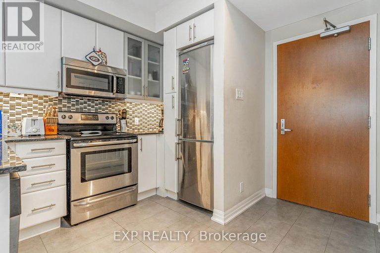 28480510/2606-242-rideau-street/sandy-hill/ottawa/ontario/K1N0B7_10