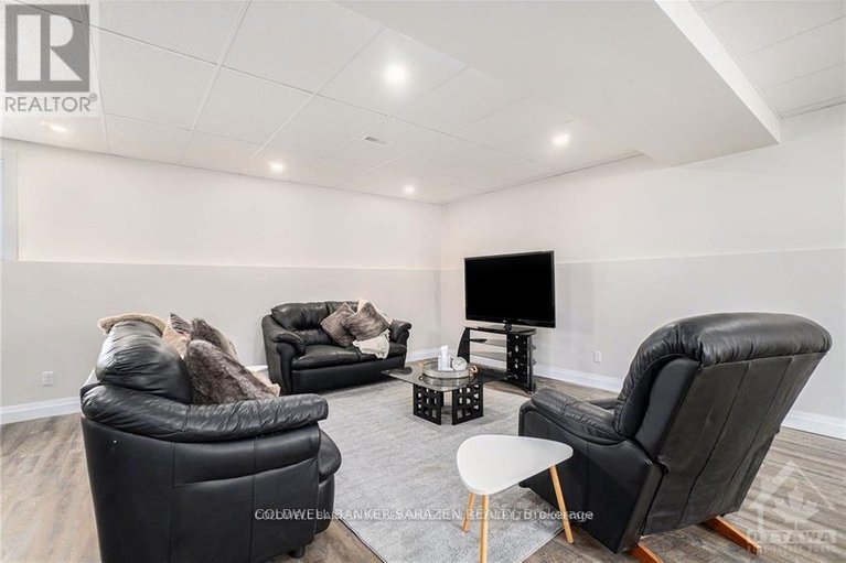 28836358/902-munro-drive/mcnabbraeside-twps/mcnabbraeside/ontario/K7S3G8_16