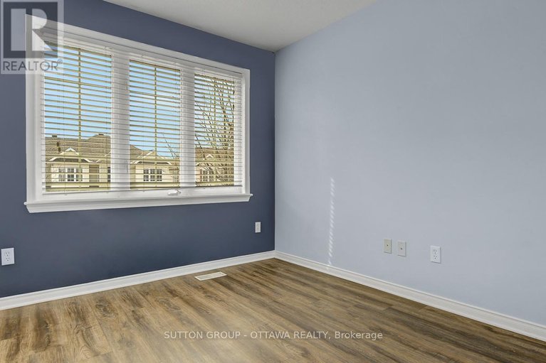 29525855/124-cedardown-private/stonebridge/ottawa/ontario/K2J0W2_36