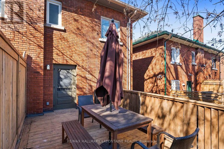 28286991/143-blackburn-avenue/sandy-hill/ottawa/ontario/K1N8A6_35