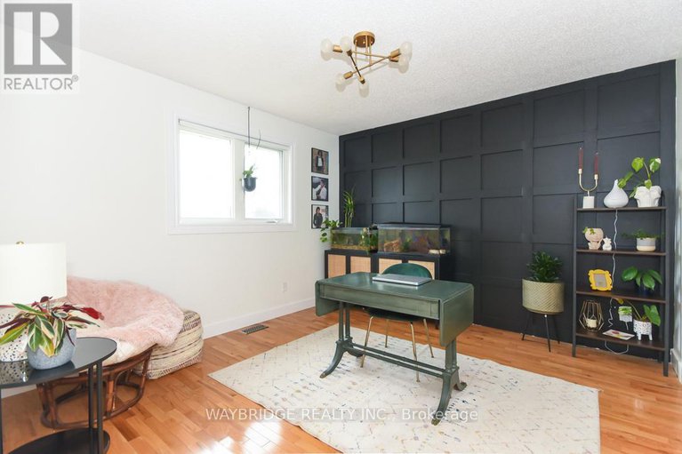 28143902/1467-spartan-grove-street-e/greely/ottawa/ontario/K4P1G1_29