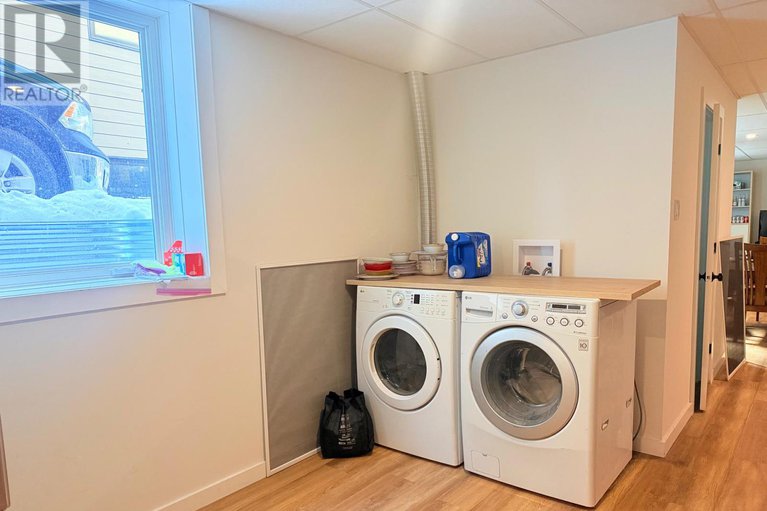 29441745/12-viewmount-drive/meadowlandscrestview/ottawa/ontario/K2G1R5_80